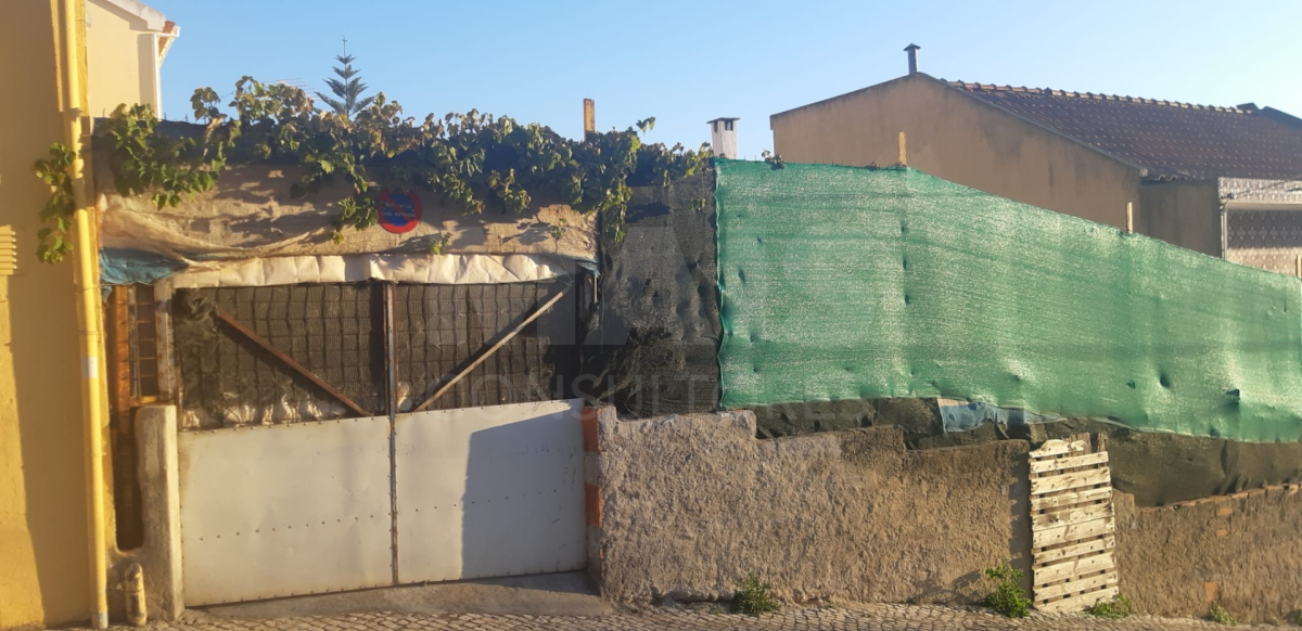 Terreno para construção de moradia em Unhos, Loures