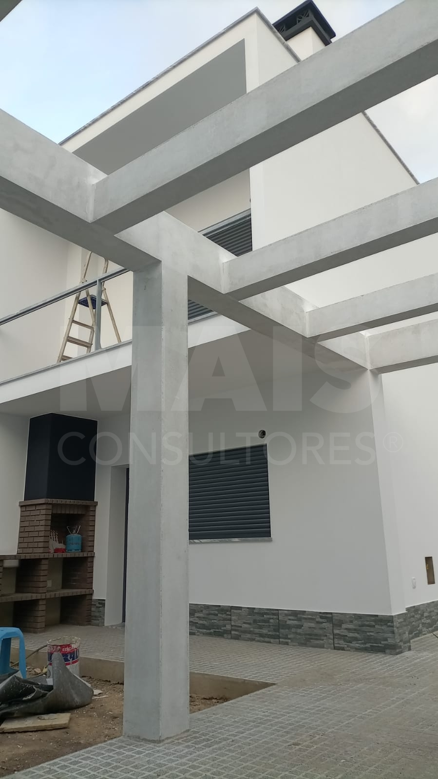 New 4-bedroom semi-detached house in Fernão Ferro